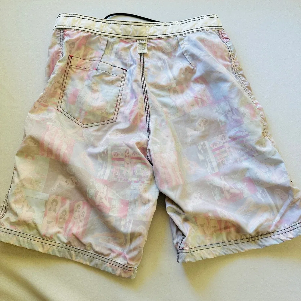 Vintage Aaron Chang Mens Board Shorts 32 Swim Trunks Ripstop Photo Print USA Y2K
